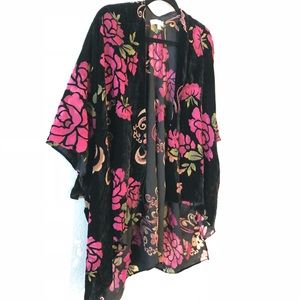 Black velvet floral kimono